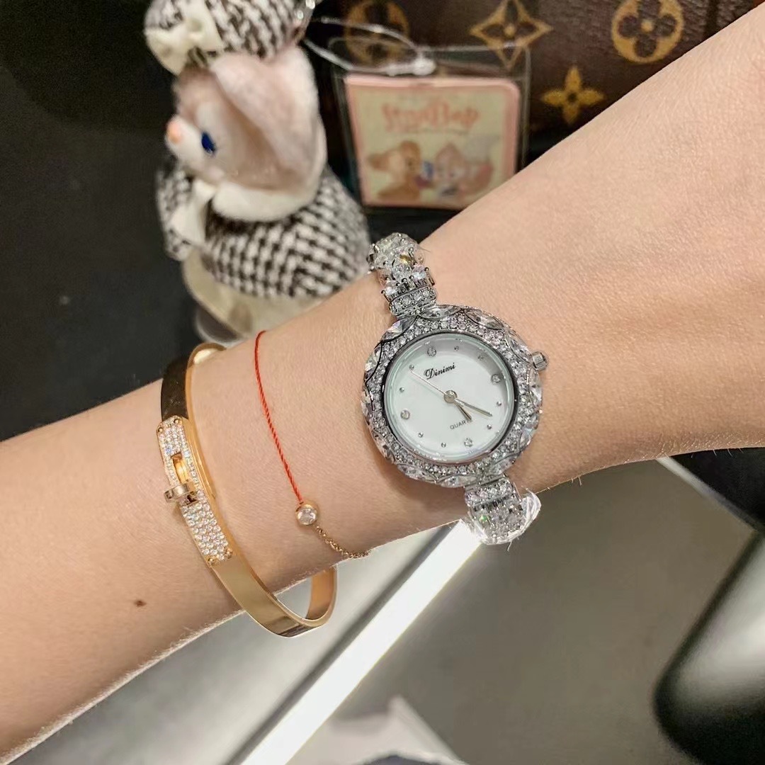 Jam tangan gelang wanita berga - Luxury Watch Values ulasan dan harga